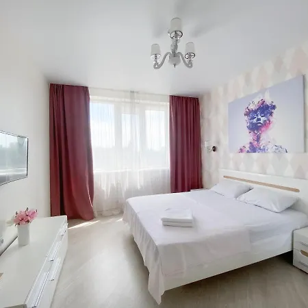 Апартаменты В Новом Доме Apartment